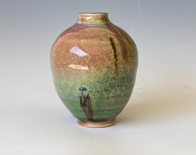 Little Giant, Handmade Ceramic Vase, CVSP5CG45