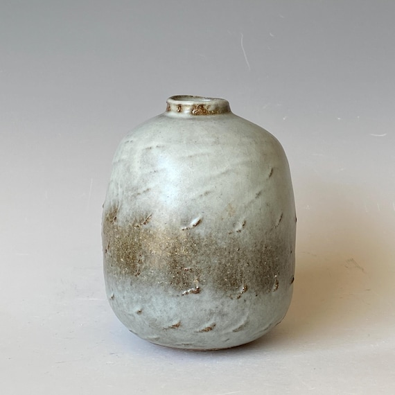 Little Giant, Handmade Ceramic Vase, CVOT5CH18