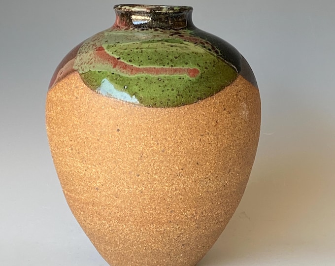 Volcanic Land, Handmade Pottery Vase, CVAG5PLG15