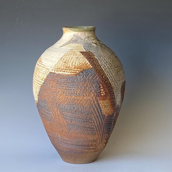 Handmade Ceramic Vase, Partially glazed CVJN6OX8