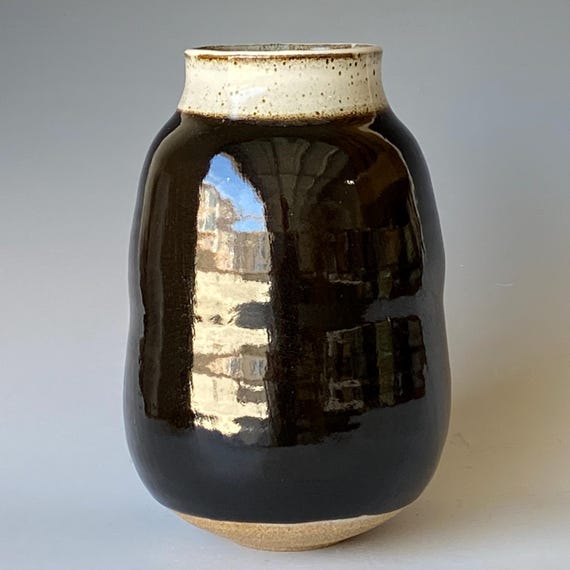 Tuxedo Handmade Ceramic Vase, CVAP6OS21