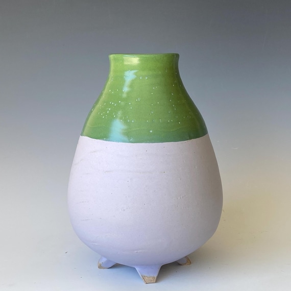 A Shade of Lavender, Handmade Ceramic Vase CVJL5LV11