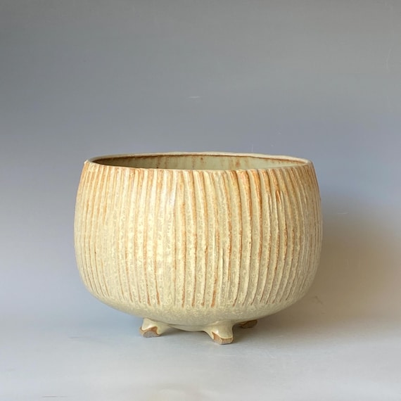 4 Legged Handmade Ceramic Bowl, CBAG5YS1