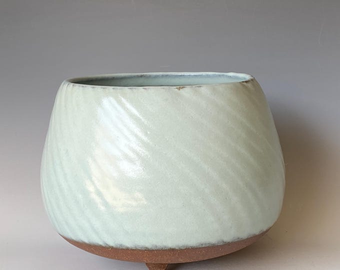 Tripod Ceramic Bowl, Handmade Bowl, CBNV5CHN6