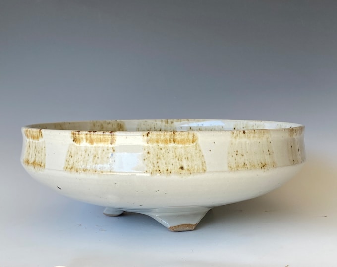Shallow Tripod Modern Ceramic Bowl, Handmade Ceramic Bowl, CBMC4MLOW32