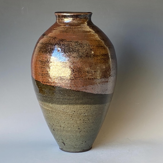 Handmade Ceramic Vase, CVMH6OS8