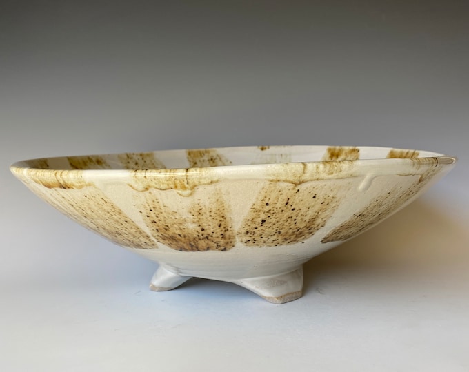 Large Tripod Shallow Ceramic Bowl, Handmade Ceramic Bowl, CBMY4MLOW2