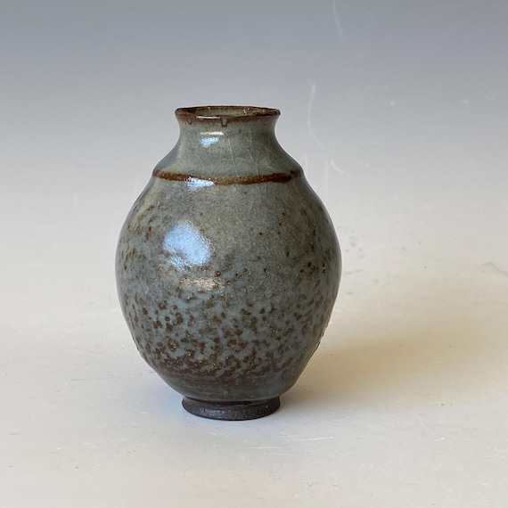 Little Giant, Handmade Ceramic Vase, CVSP5CLR29