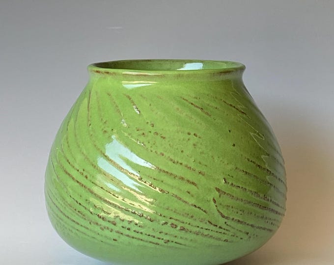 Lush Green Handmade Ceramic Vase, CVOT5PL14