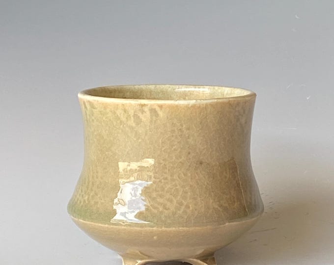 4 Legged Cup, Handmade Ceramic Tea Cup TCMC5CG8