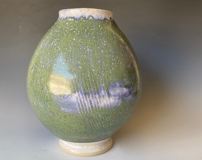 Handmade Ceramic Moon Jar Vase CVJL4ML1
