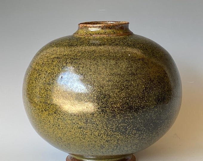 Olive Green Handmade Ceramic Vase, CVOT5TD8