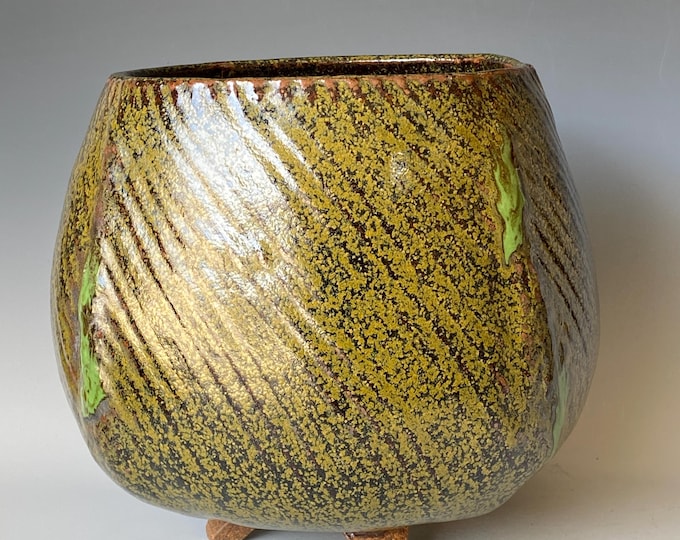 4 Legged Ceramic Bowl, Handmade Bowl, CBNV5TD2