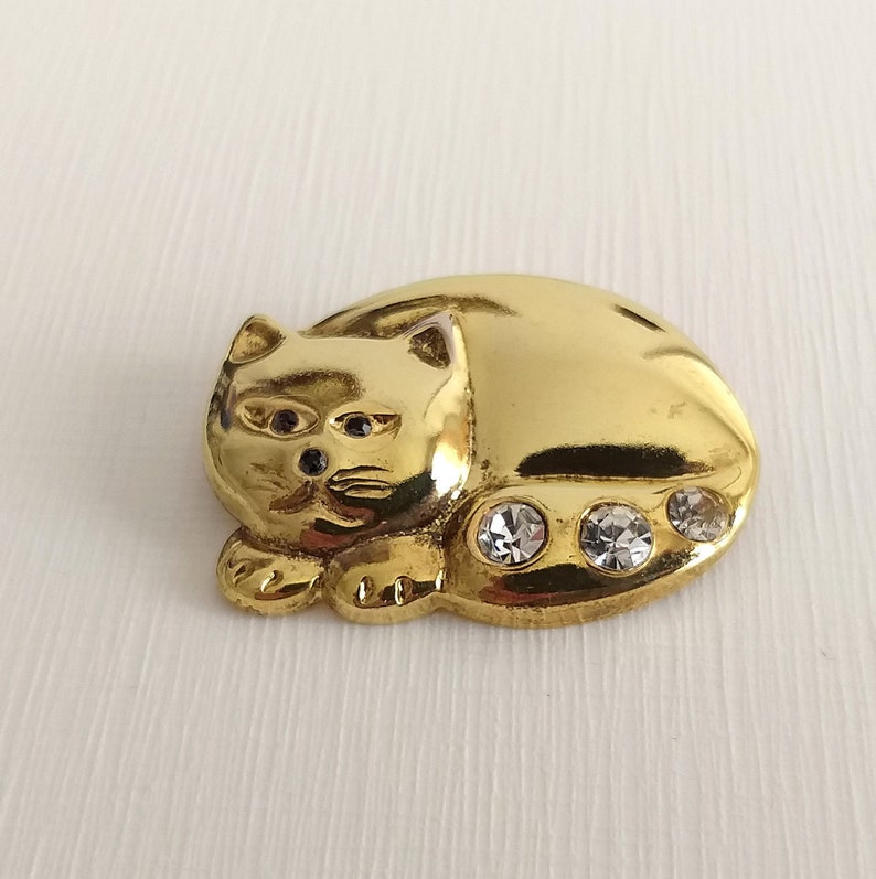 Fat Cat Brooch Vintage Gold Tone Cat Figurine Brooch