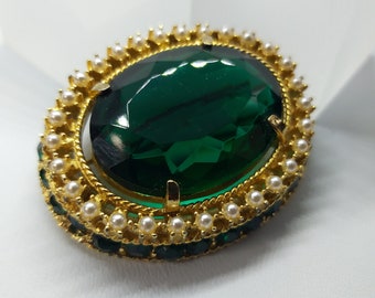 Broche Ovalado de Perlas y Cristales de Vidrio Verde Esmeralda Vintage 50s 60s