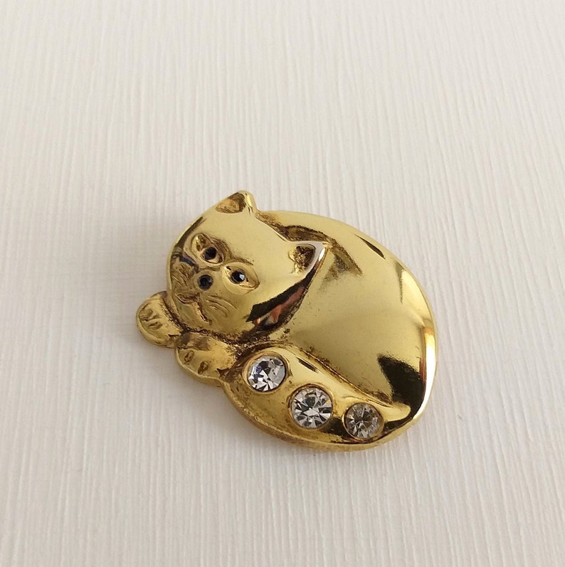 Fat Cat Brooch Vintage Gold Tone Cat Figurine Brooch