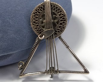 Broche Ancienne En Argent Massif Poinçonnée - Décor Feuille Et Filigrane - Bijou Vintage Occasion