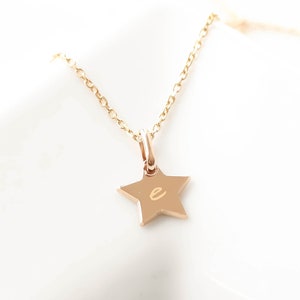 Gold Stern Halskette 18K Stern Schmuck zierliche Gold Halskette Minimalist Freundschaft Weihnachten Geburtstag Geschenk. Initiale Personalisierter Alltags-Choker
