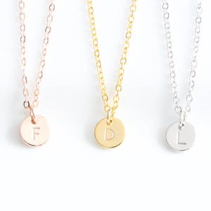 Collar inicial, carta oro plata rosa oro inicial mano estampida collar, collar personalizado personalizado, mejor regalo de dama de honor amiga