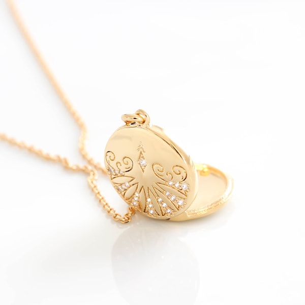 Gold Filled Locket Necklace Personalized. Small photo picture locket necklace CZ necklace Dainty Tiny necklace Gift For Her Bridesmaid gift