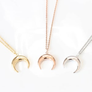 Gold Horn Halskette. Doppelhorn Halskette Boho Mond Halskette Halbmond Halskette Layering Tusk Winzig zierlich Valentinstag Geschenk für Sie