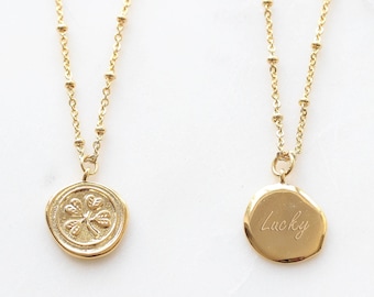 Collier pièce de monnaie en or trèfle à quatre feuilles : bijoux bohèmes minimalistes