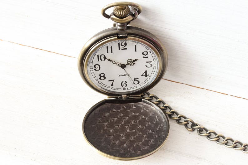 Personalized Gold Vintage Antique old Pocket Watch, Engraved Custom Monogram pocketwatch chain, groomsmen gift image 3