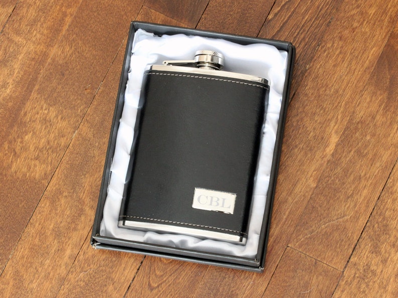 Personalized Flask Engraved Black Hip Flask, Leather Stainless Steel Custom flask, Wedding Gift Groomsmen Groom Father, Corporate Gifts image 1