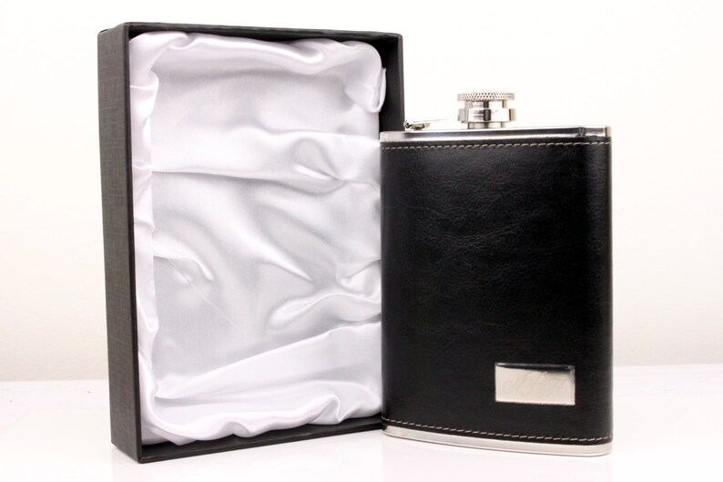 Personalized Flask Engraved Black Hip Flask, Leather Stainless Steel Custom flask, Wedding Gift Groomsmen Groom Father, Corporate Gifts image 3