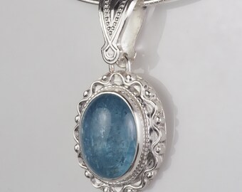 Aquamarine set in Argentium Sterling Silver Pendant Necklace - Tribute - 1206