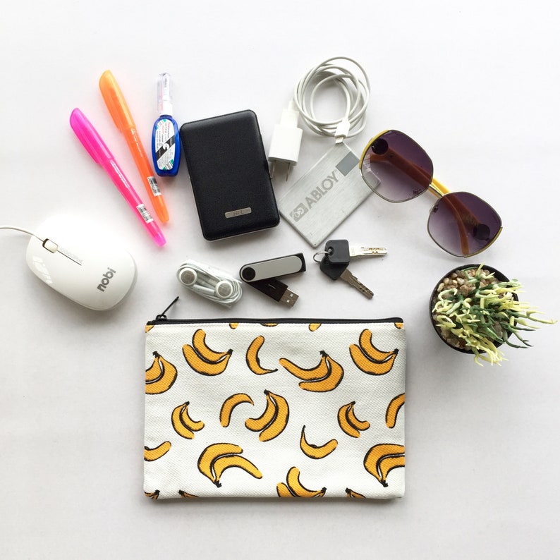 Passport bag Canvas zipper pouch Travel bag Canvas purse School supply Banana zipper pouch Accessories bag Pencil case Make up bag