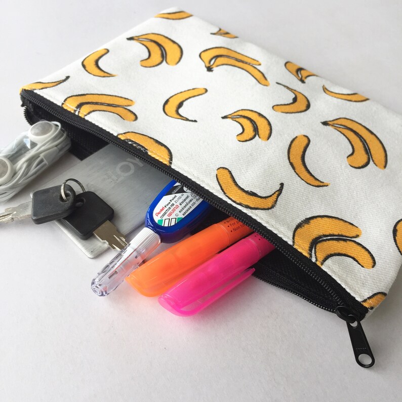 Passport bag Canvas zipper pouch Travel bag Canvas purse School supply Banana zipper pouch Accessories bag Pencil case Make up bag