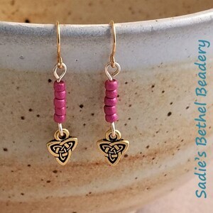Bright Pink Bead Stack with Gold Celtic Triad Charm Earring