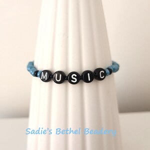 Music-lover stretch bracelet