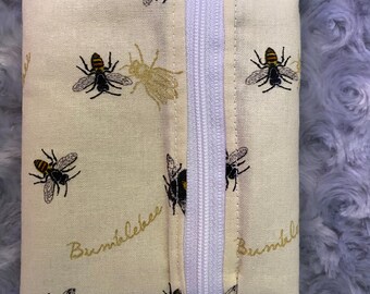 Keychain pouch/credit card pouch/coin purse/ honey bees