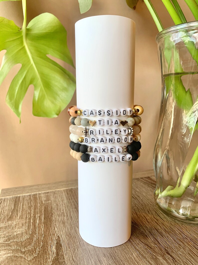 Personalized Beaded Name Bracelet Custom Word Bracelet image 0