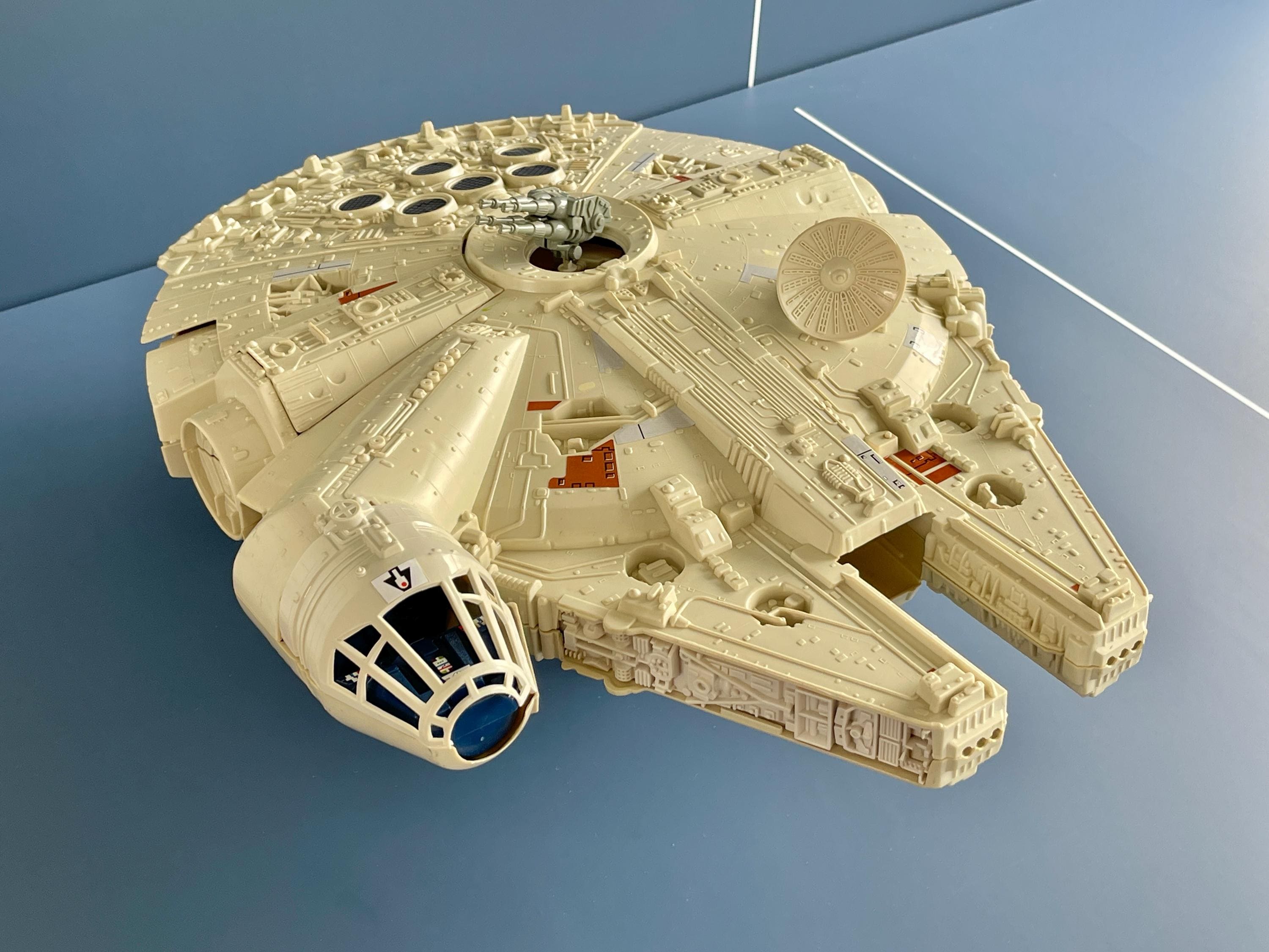 【新品未使用】ケナー社製 スターウォーズ ミレニアムファルコン レトロ 楽天市場】Kenner ケナー スターウォーズ ミレニアムファルコン