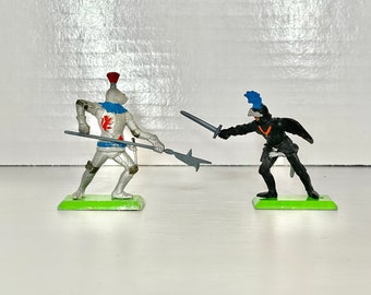 1971 Britains Deetail Knights Mini Action Figures