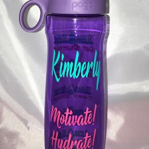 32 oz water bottle. Add your own saying /Personalized Water Bottles with water tracker. Track your water intake Bild 8