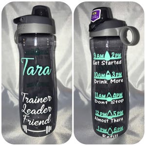 32 oz water bottle. Add your own saying /Personalized Water Bottles with water tracker. Track your water intake Bild 6