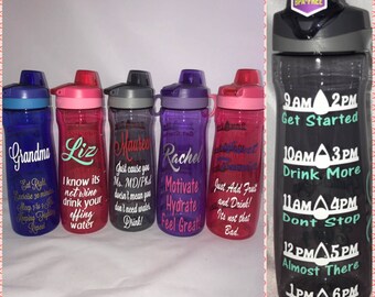 32 oz water bottle. Add your own saying /Personalized Water Bottles with water tracker. Track your water intake