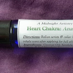 Heart Chakra Clearing & Balancing Roll-On 10mL - Essential oils - Natural - Aromatherapy - yoga - meditation - healing