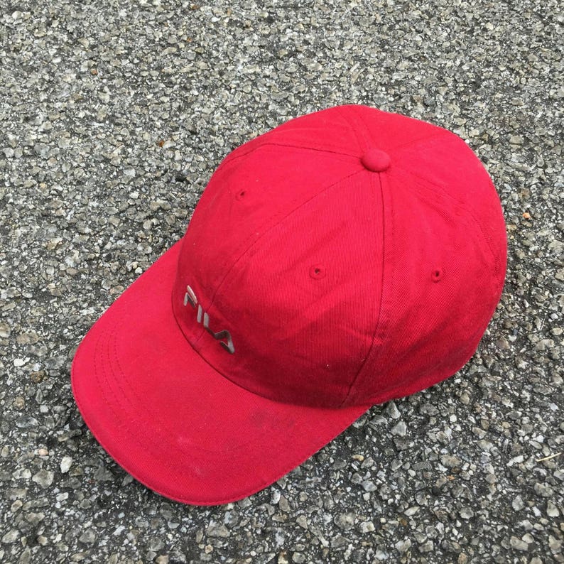 fila red cap