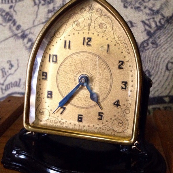 1927 Lux easel mechanical clock- gorgeous and running