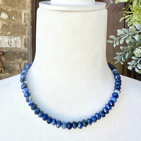 Sodalite bead necklace deals