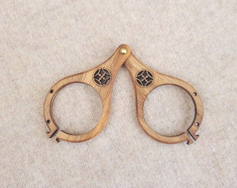 Medieval eyeglasses frame England (PS Vs)