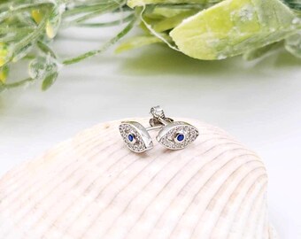 Pendientes de plata de ley con ojo turco y circonita cúbica, joyería de protección.
