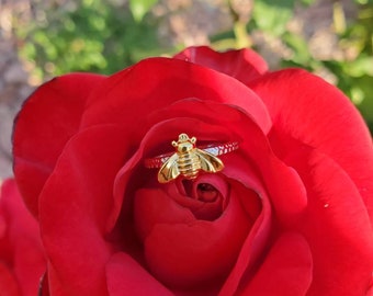 Gold Bee Ring, Honeycomb Jewelry, Animal Ring