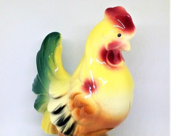 Vintage Ceramic Rooster Figurine: Colorful Kitchen Decor