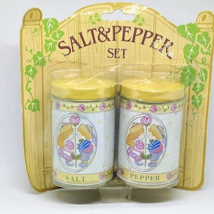 Vintage Hartin Tin Salt & Pepper Shakers - Boy/Girl Picnic Set